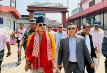 गृहमन्त्री गुरुङलाई नवलपुरमा कार्यकर्ताको स्वागत